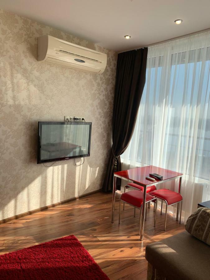 Most City Riverview Dnipro Esterno foto